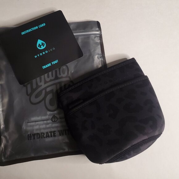 HydroJug Sleeve Midnight Leopard - Picture 2 of 6